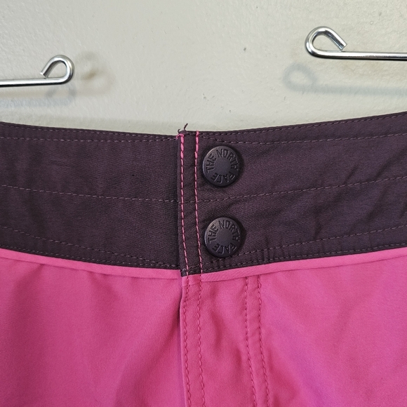 the north face pink board shorts 16 - Picture 8 of 10